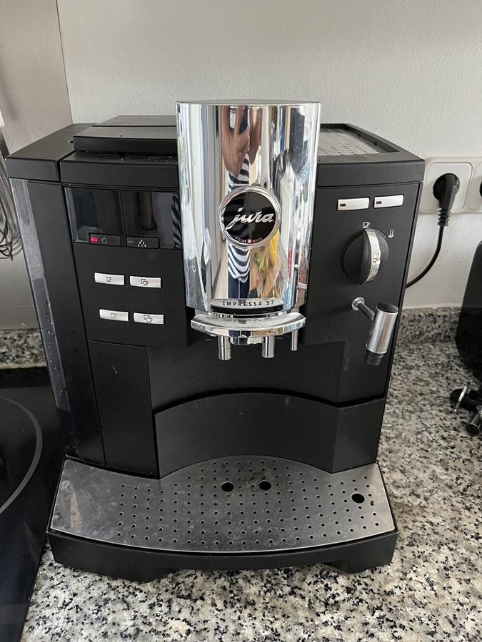 JURA Kaffee Vollautomat Impressa S7