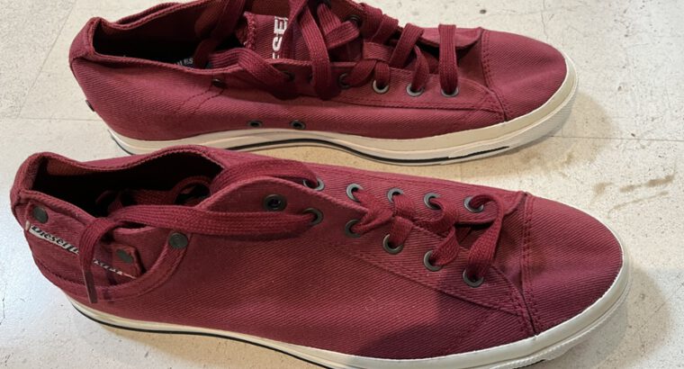 DIESEL Herren Sneaker NEU ungetragen Gr. 43
