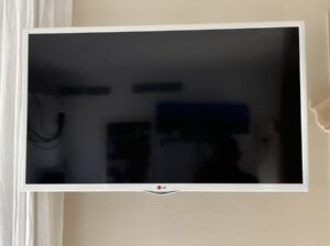 LG Flachbildschirm LN39577S in weiss mit Wandhalterung