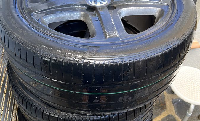 4 Reifen und Felgen 275/45 VW Touareg Bj...