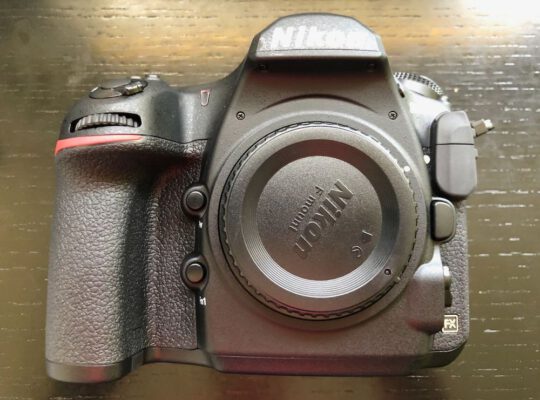 Nikon D850 in der Originalverpackung