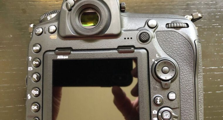Nikon D850 in der Originalverpackung