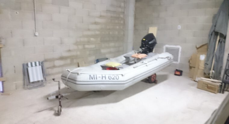 Schlauchboot mit Außenborder 15PS