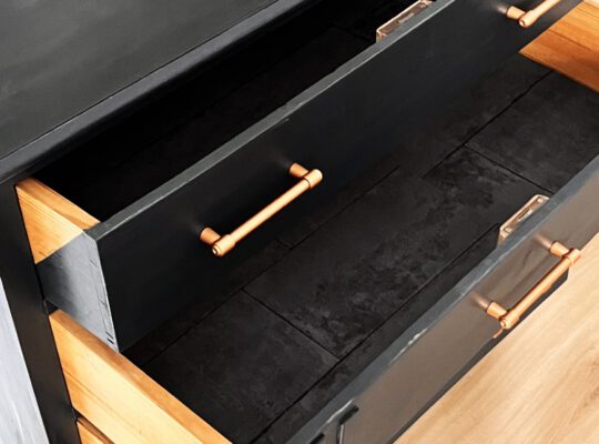 Kommode  –  Schubladenschrank mit 4 Schubladen